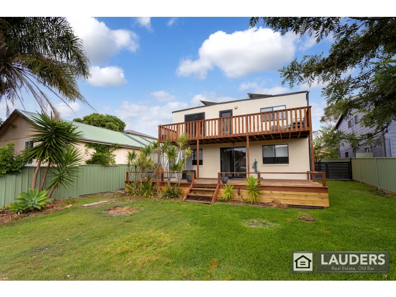 50 Hall Street, Old Bar NSW 2430