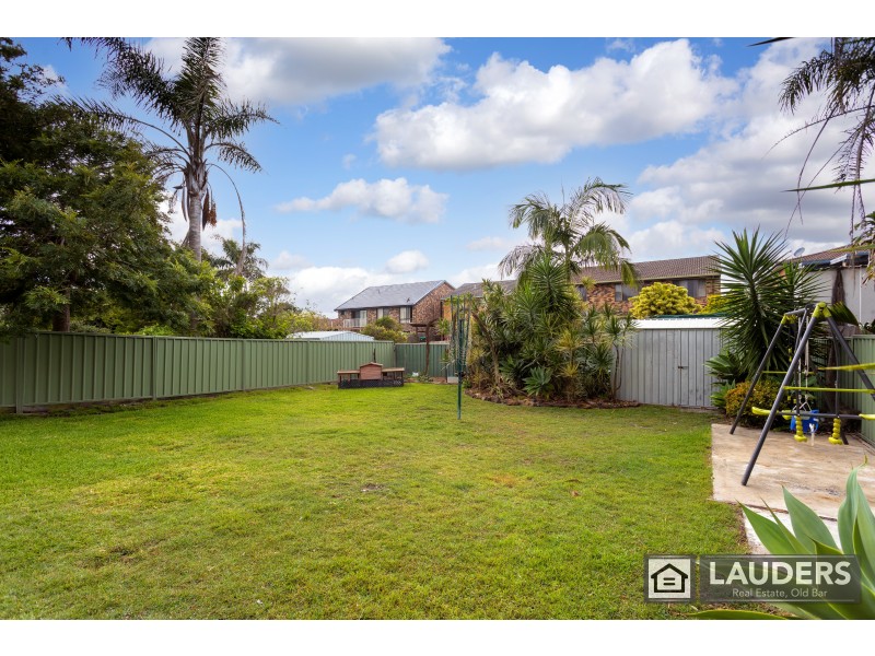 50 Hall Street, Old Bar NSW 2430
