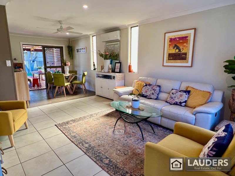 12 Farleigh Street, Old Bar NSW 2430