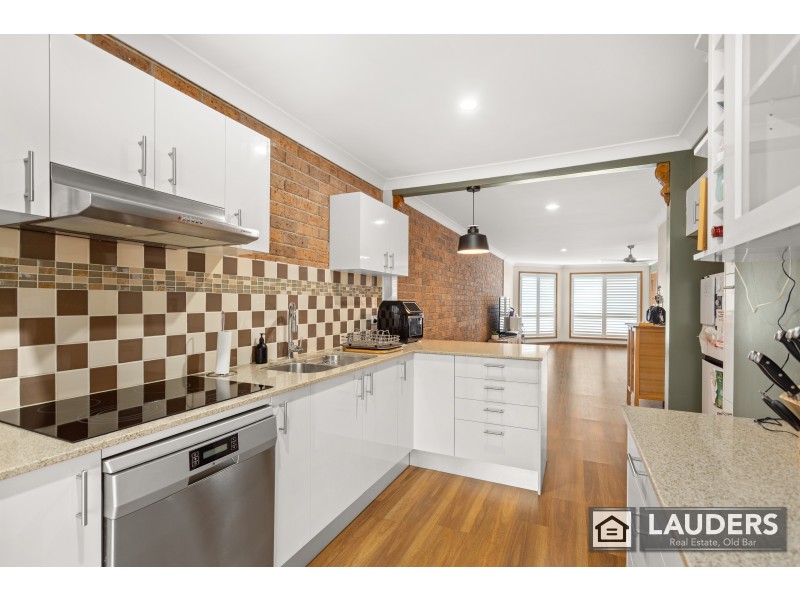 2/89 Old Bar Road, Old Bar NSW 2430