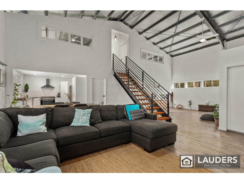 98 Warwiba Road, Old Bar NSW 2430