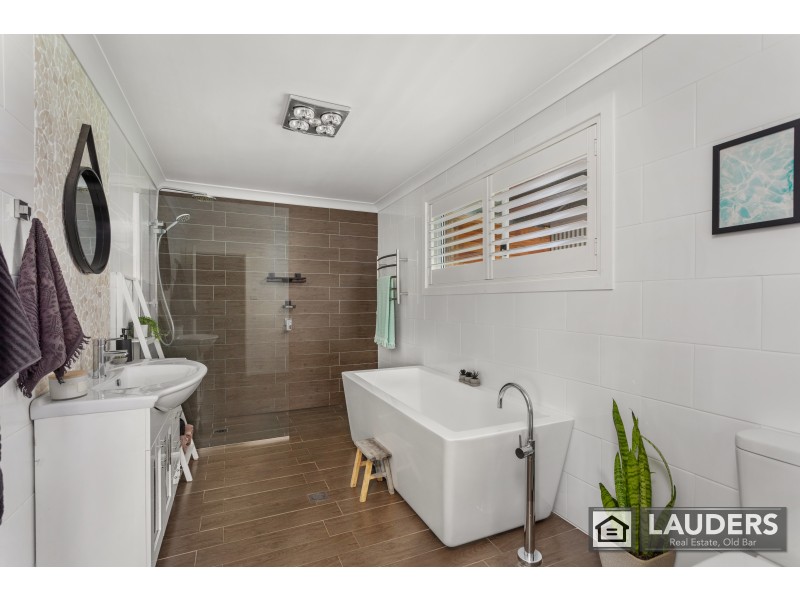 98 Warwiba Road, Old Bar NSW 2430