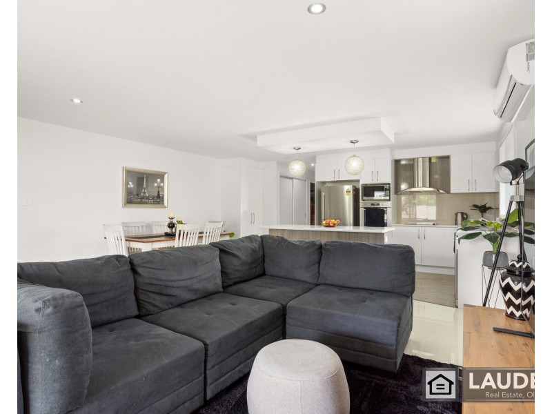 52 Albatross Way, Old Bar NSW 2430