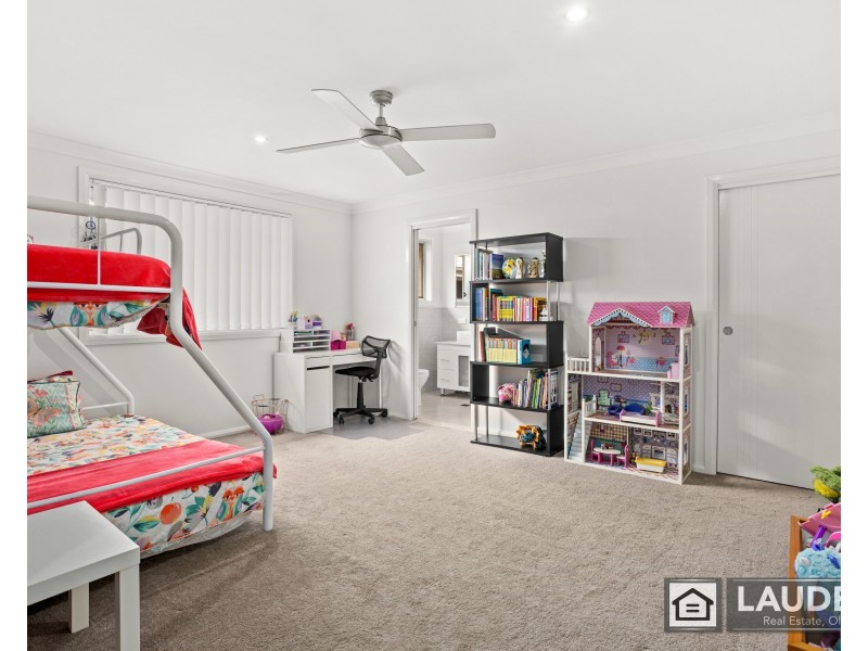 52 Albatross Way, Old Bar NSW 2430