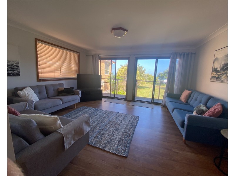 6 Lewis Street, Old Bar NSW 2430