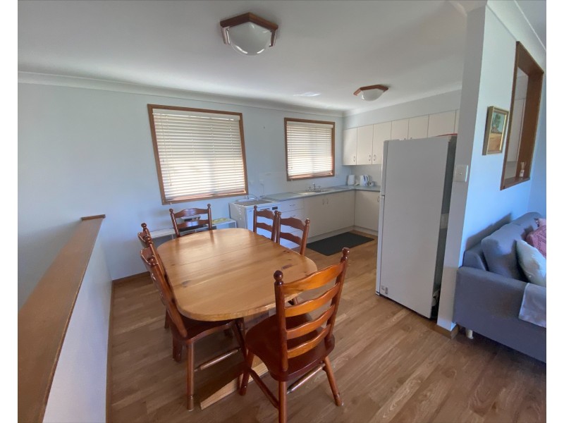 6 Lewis Street, Old Bar NSW 2430