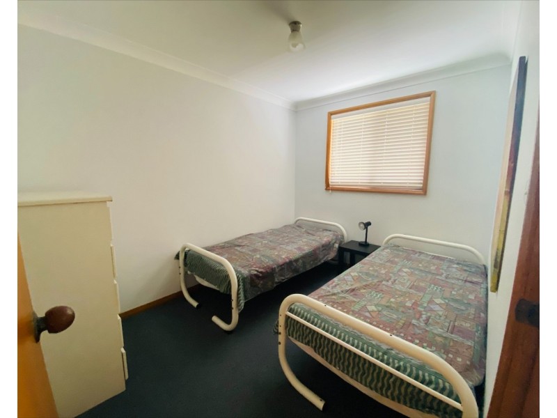 6 Lewis Street, Old Bar NSW 2430