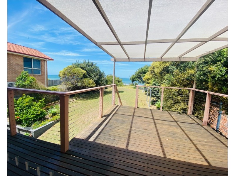 6 Lewis Street, Old Bar NSW 2430