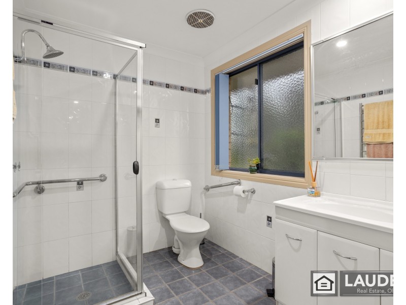 1 Rebecca Close, Old Bar NSW 2430