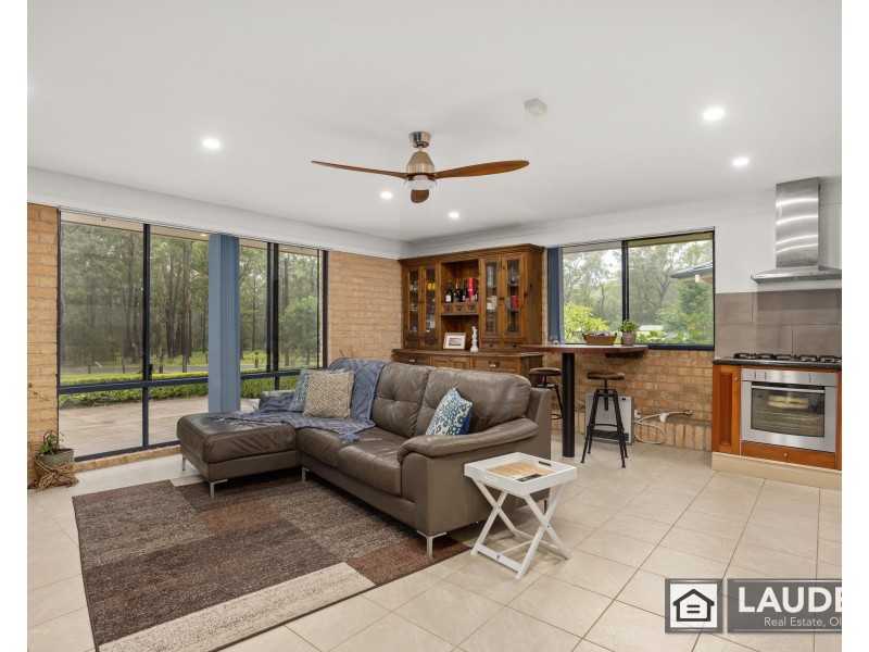 1 Rebecca Close, Old Bar NSW 2430