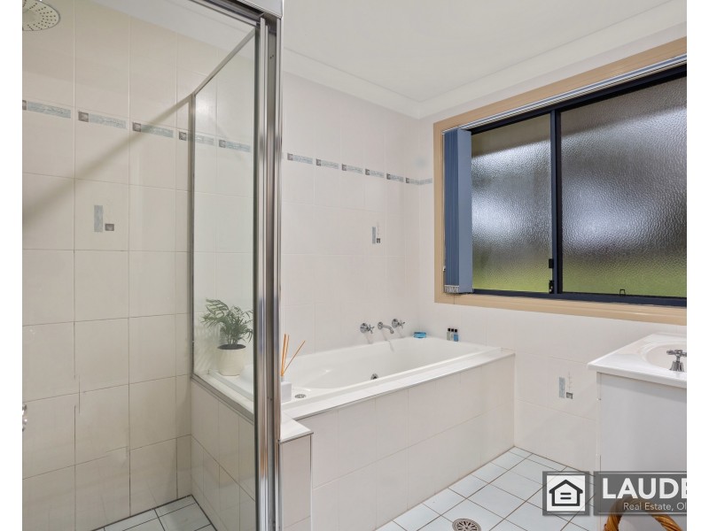 1 Rebecca Close, Old Bar NSW 2430