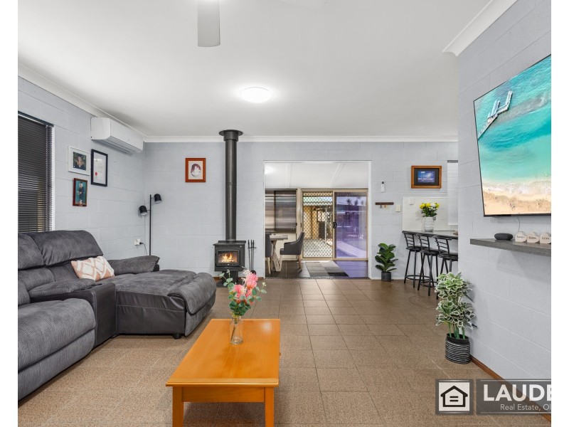 70 Wyden Street, Old Bar NSW 2430