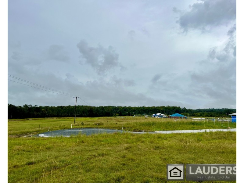 20 Auvergne Way, Old Bar NSW 2430