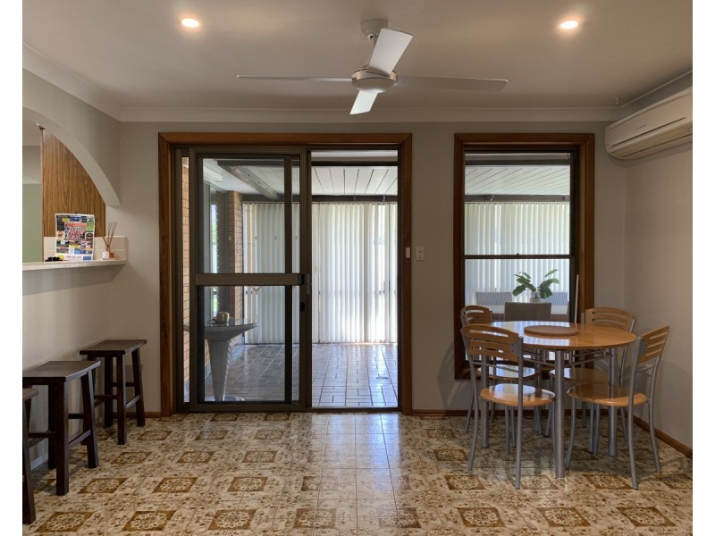 4 Joel Drive, Old Bar NSW 2430