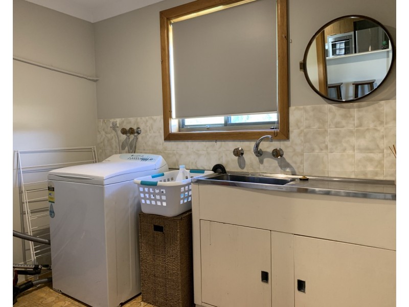 4 Joel Drive, Old Bar NSW 2430