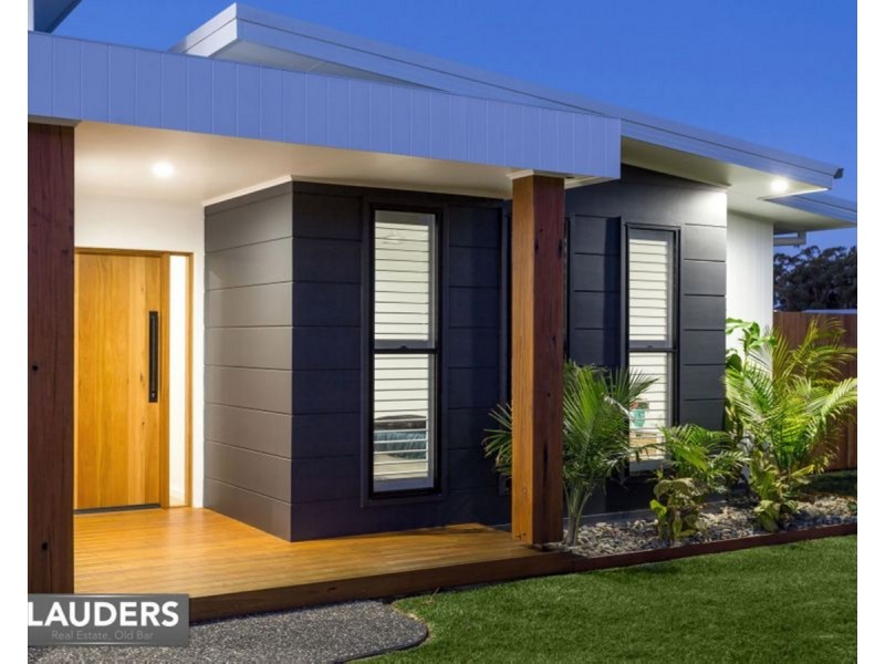 9 Howard Street, Wallabi Point NSW 2430
