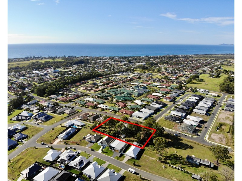 25 Banyula Drive, Old Bar NSW 2430