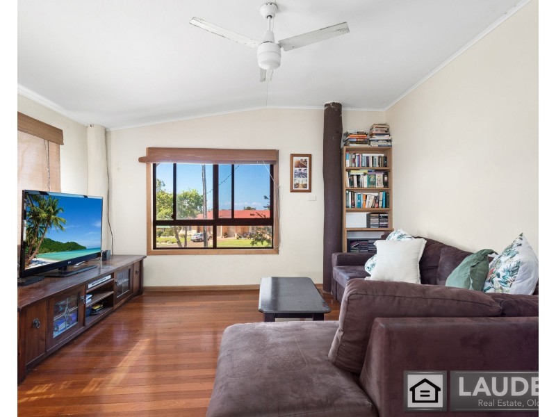 25 Banyula Drive, Old Bar NSW 2430