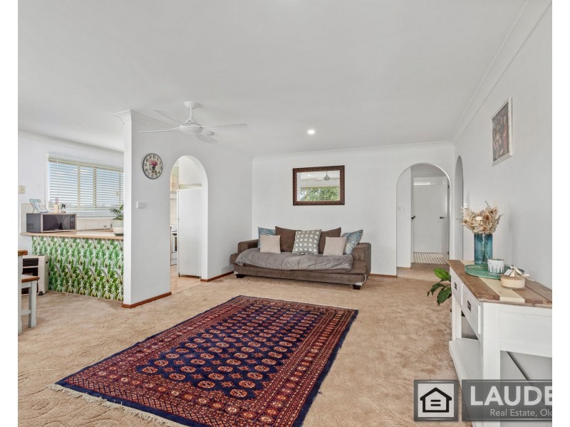 1/6 Osprey Avenue, Old Bar NSW 2430