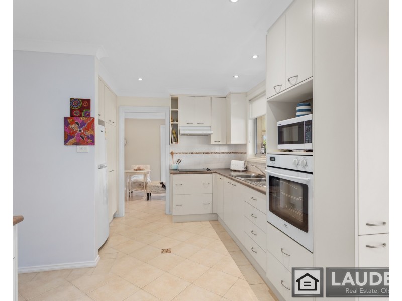 24 Carrabeen Drive, Old Bar NSW 2430