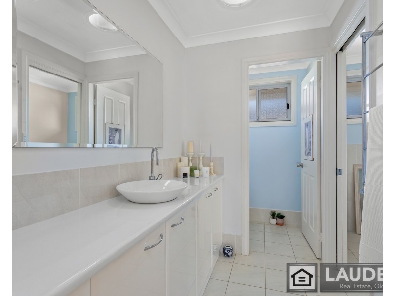 24 Carrabeen Drive, Old Bar NSW 2430