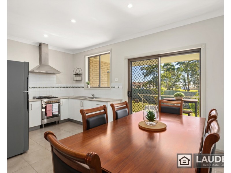 75 Old Bar Road, Old Bar NSW 2430