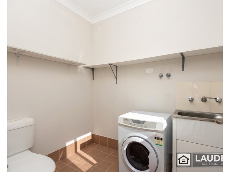 75 Old Bar Road, Old Bar NSW 2430