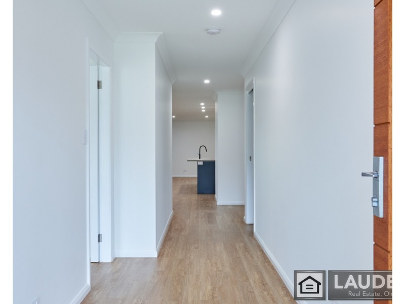 72 Albatross Way, Old Bar NSW 2430