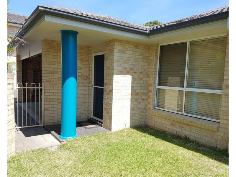 3/6 Bryan Street, Old Bar NSW 2430