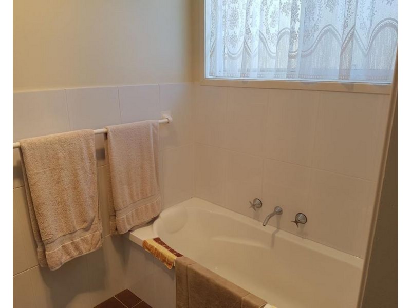 3/6 Bryan Street, Old Bar NSW 2430