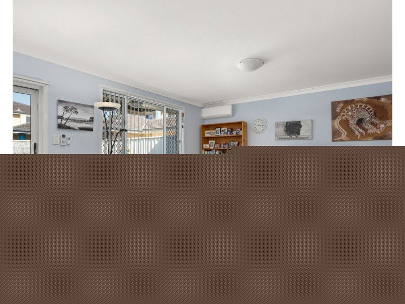 2/6 Bryan Street, Old Bar NSW 2430