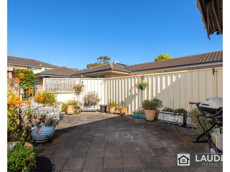 2/6 Bryan Street, Old Bar NSW 2430