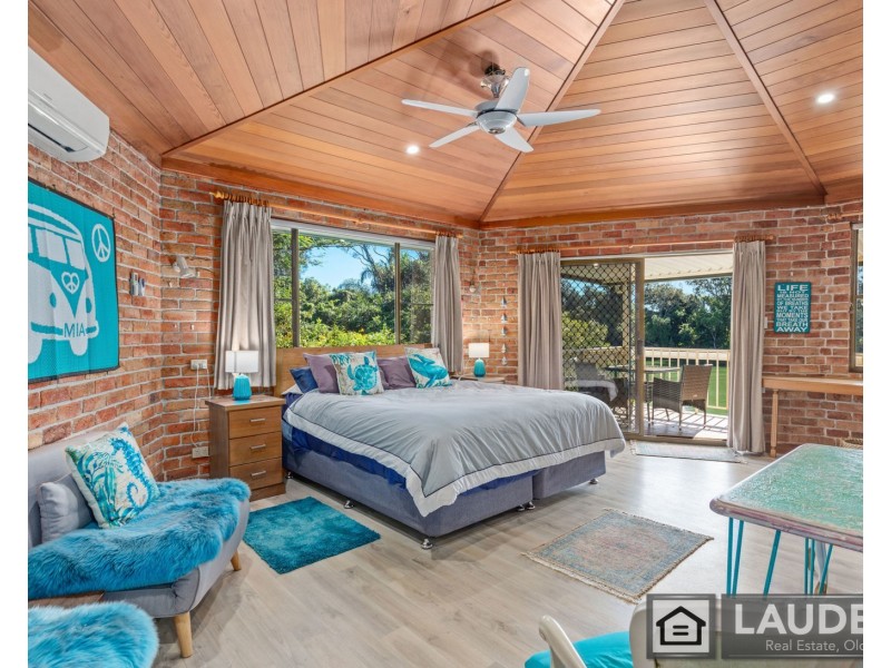154 Waterman Street, Old Bar NSW 2430
