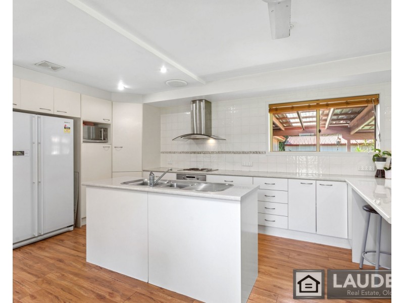 5 Sarah Close, Old Bar NSW 2430