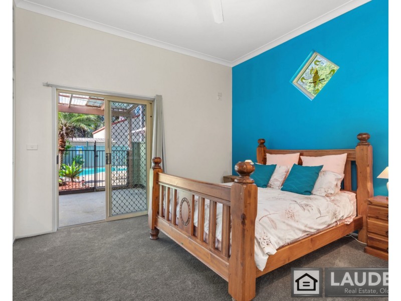 5 Sarah Close, Old Bar NSW 2430