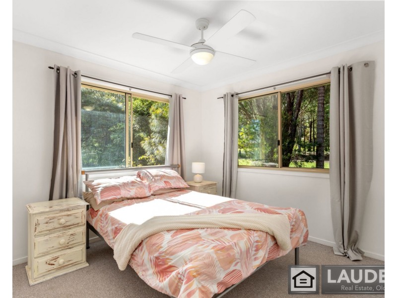 5 Sarah Close, Old Bar NSW 2430