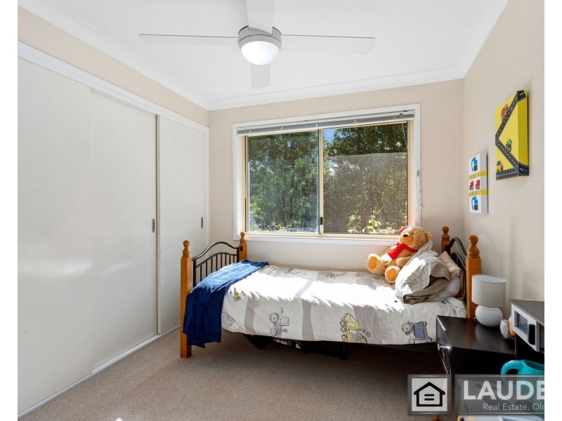 5 Sarah Close, Old Bar NSW 2430