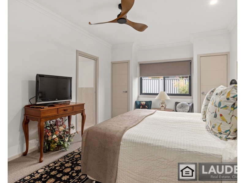 14 Viewmont Way, Old Bar NSW 2430