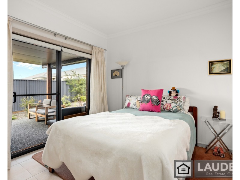 14 Viewmont Way, Old Bar NSW 2430