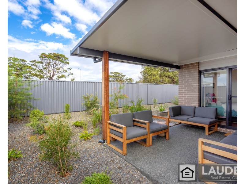 14 Viewmont Way, Old Bar NSW 2430