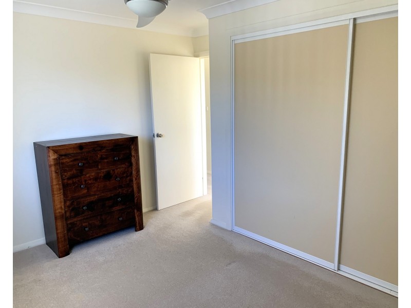 32b Ivy Crescent, Old Bar NSW 2430