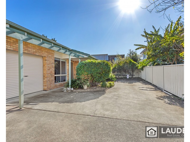 4/13 Connell Street, Old Bar NSW 2430
