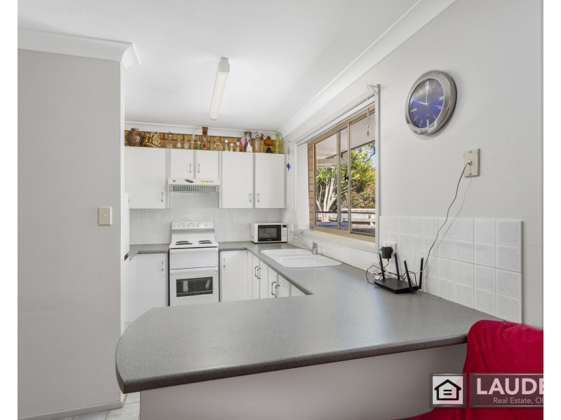 4/13 Connell Street, Old Bar NSW 2430