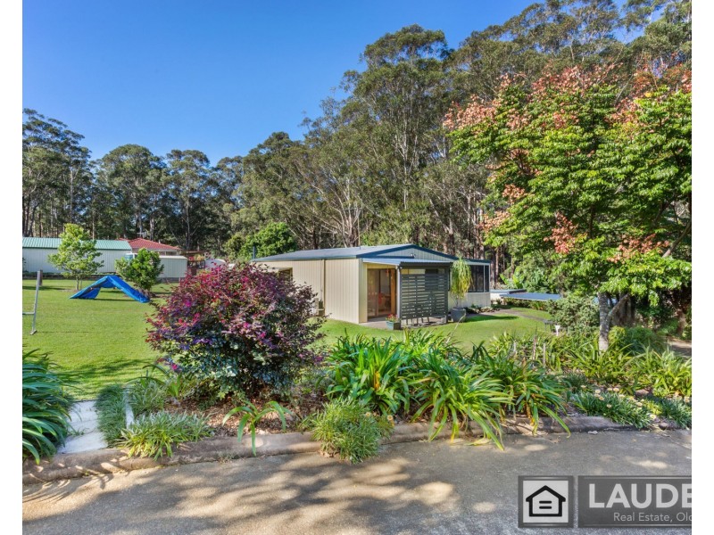6 Voss Place, Mitchells Island NSW 2430