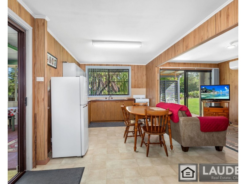 6 Voss Place, Mitchells Island NSW 2430