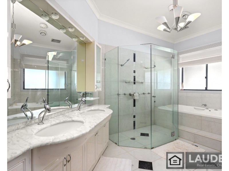 24 Jonnel Heights Place, Pampoolah NSW 2430