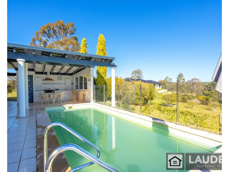 24 Jonnel Heights Place, Pampoolah NSW 2430