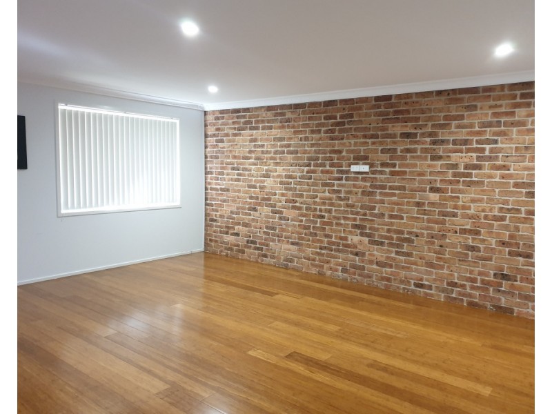 42 Carrabeen Drive, Old Bar NSW 2430