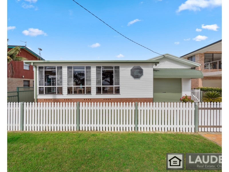 87 Main Street, Manning Point NSW 2430