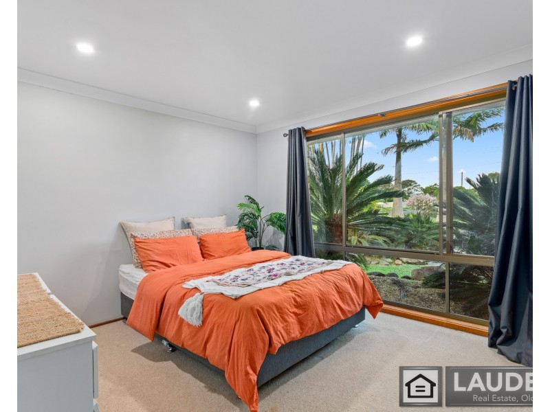 11 Cross Street, Old Bar NSW 2430